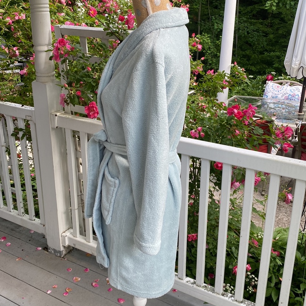 Light Blue Robe with Front Pockets - Picture 5 of 6